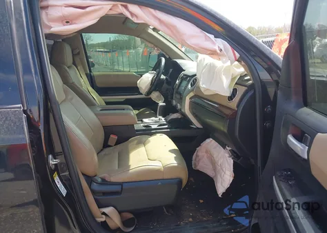 2015 Toyota Tundra Limited 5.7L V8 z USA, uszkodzony, nr VIN 5TFBY5F15FX446286